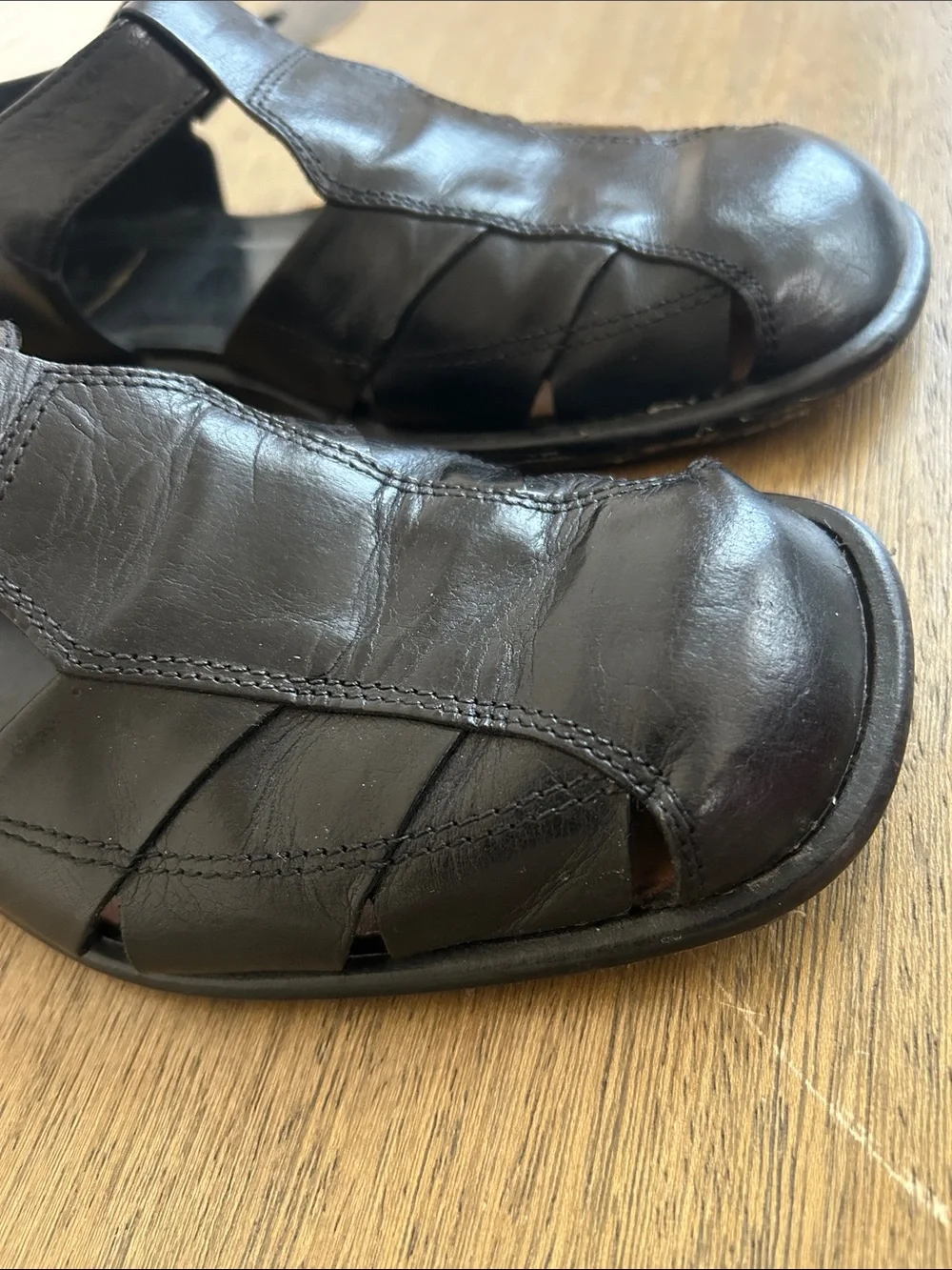 Heyraud Men's Black Handmade Leather Fisherman Sandal. Made in Italy. Size EU 40